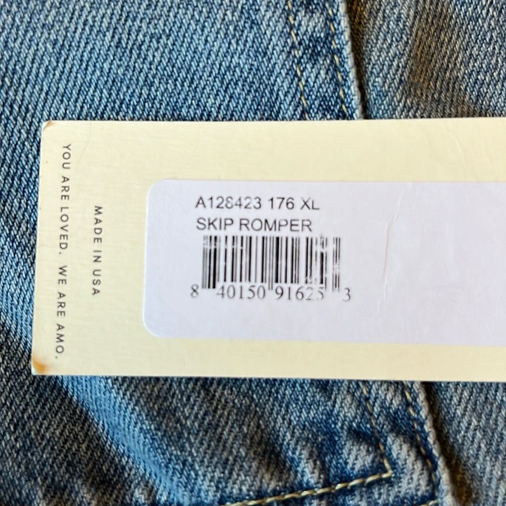 AMO Denim Skip Romper short sleeve light wash XL NWT casual carefree - Picture 13 of 16